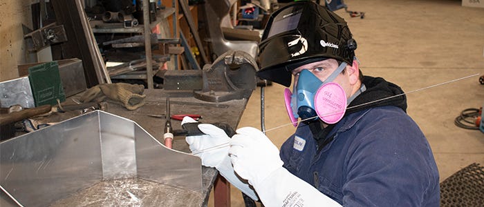 Take a look at the half-mask respirator combining safety, functionality and comfort!